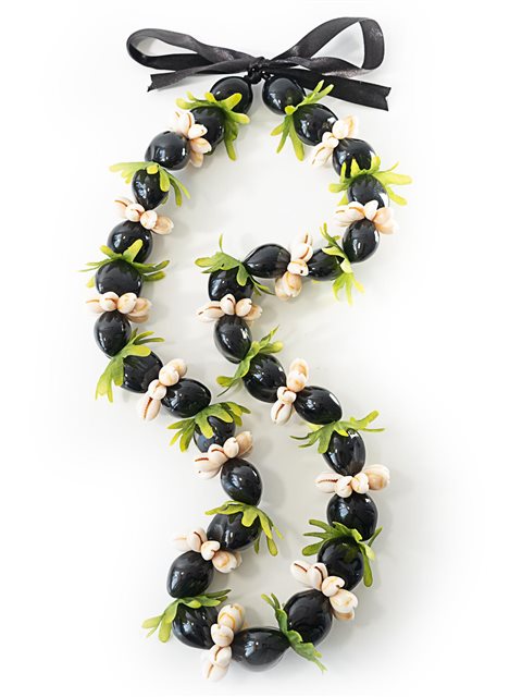 Lavahut - Black Kukui Nut Hawaiian Lei