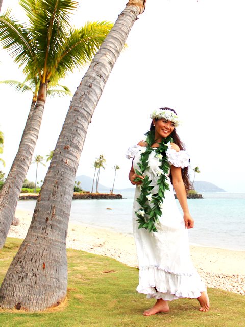 hawaiian wedding apparel